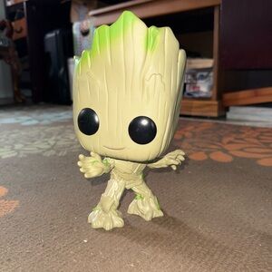 GIANT Groot funko pop